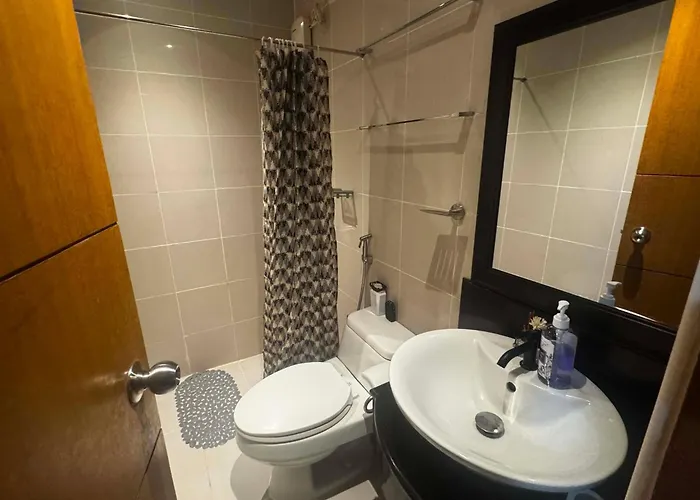 Apartment Morgan Bgc Shortwalk2 Venice Mall Free Pool Gym Manila